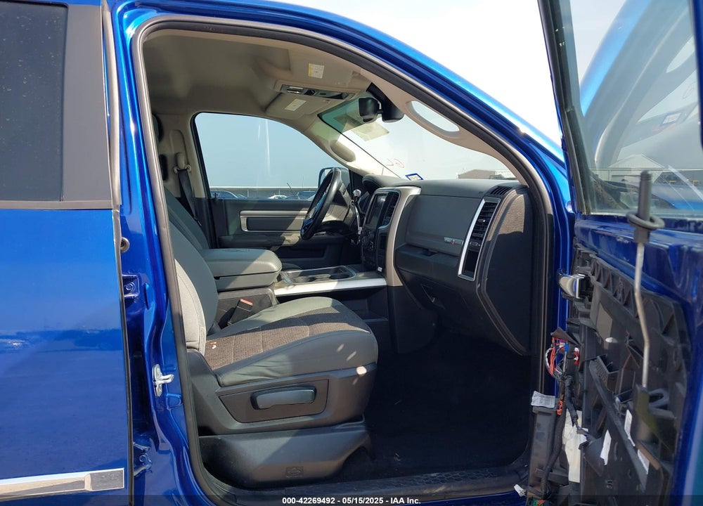 2016 RAM 2500 VIN: 3C6UR5DLXGG160571