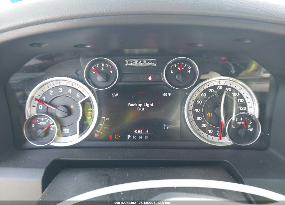 2016 RAM 2500 VIN: 3C6UR5DLXGG160571