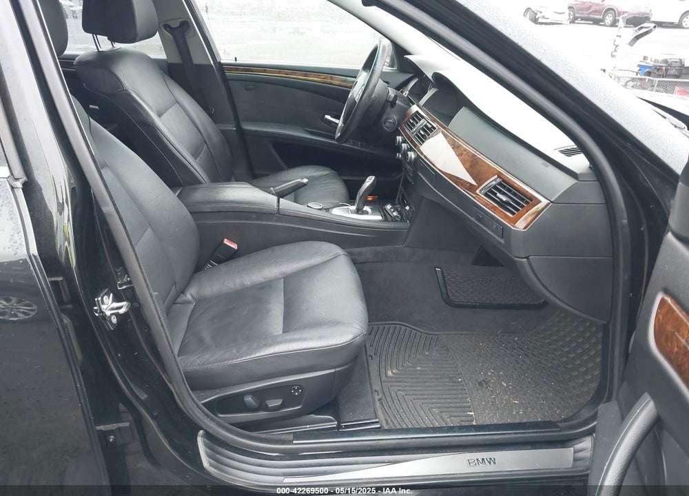 2008 BMW 528XI VIN: WBANV13588CZ54359