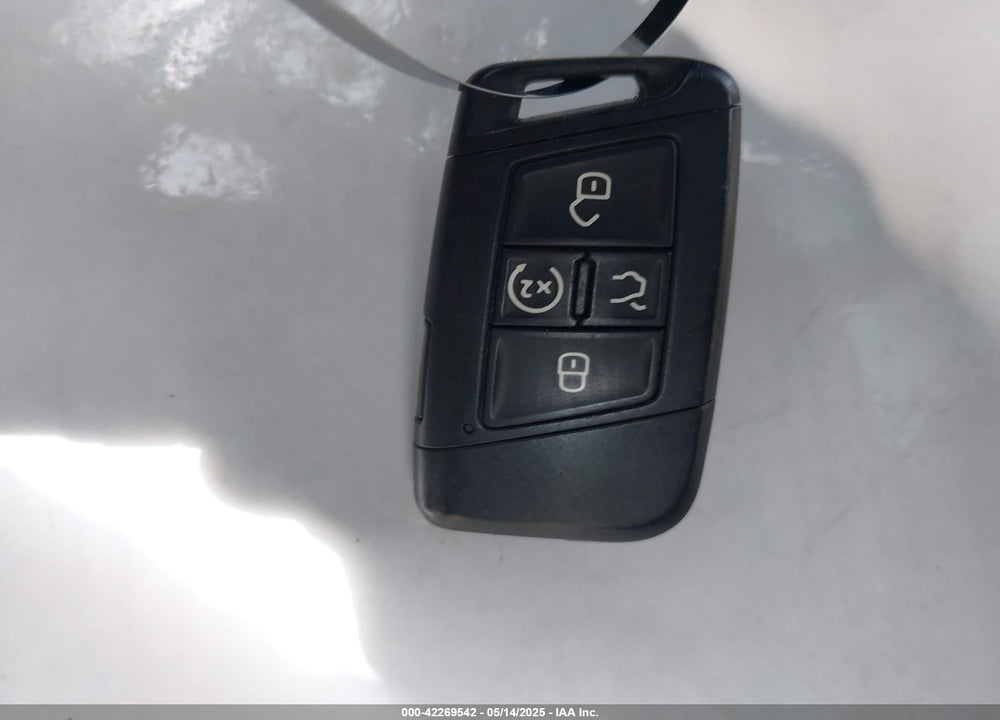 2019 VOLKSWAGEN TIGUAN VIN: 3VV3B7AX9KM134177