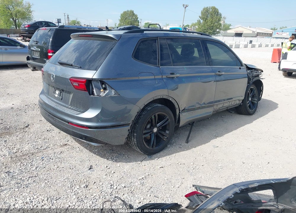 2019 VOLKSWAGEN TIGUAN VIN: 3VV3B7AX9KM134177