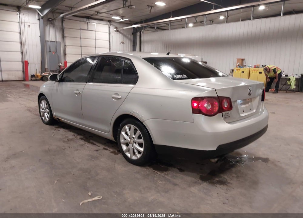 2010 VOLKSWAGEN JETTA LIMITED EDITION VIN: 3VWRX7AJ1AM165859