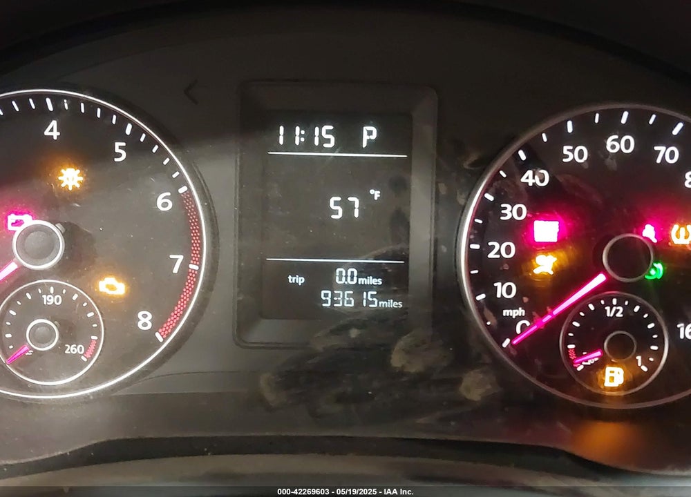 2010 VOLKSWAGEN JETTA LIMITED EDITION VIN: 3VWRX7AJ1AM165859