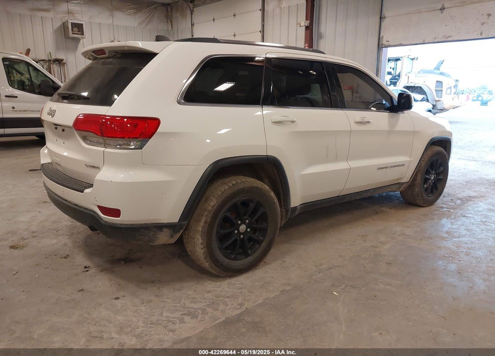 2015 JEEP GRAND CHEROKEE VIN: 1C4RJFAG1FC213355