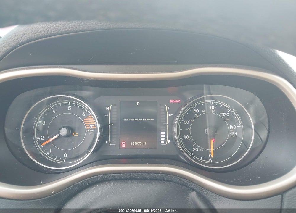 2016 JEEP CHEROKEE SPORT VIN: 1C4PJMAB4GW182957