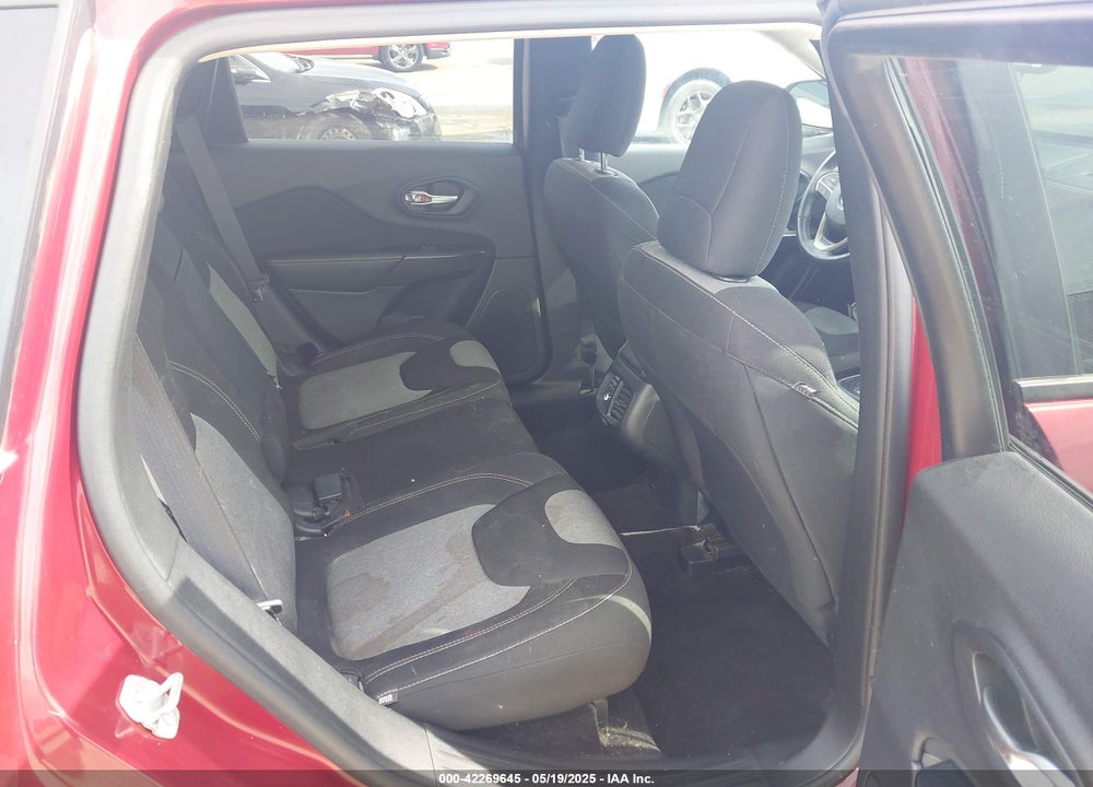 2016 JEEP CHEROKEE SPORT VIN: 1C4PJMAB4GW182957