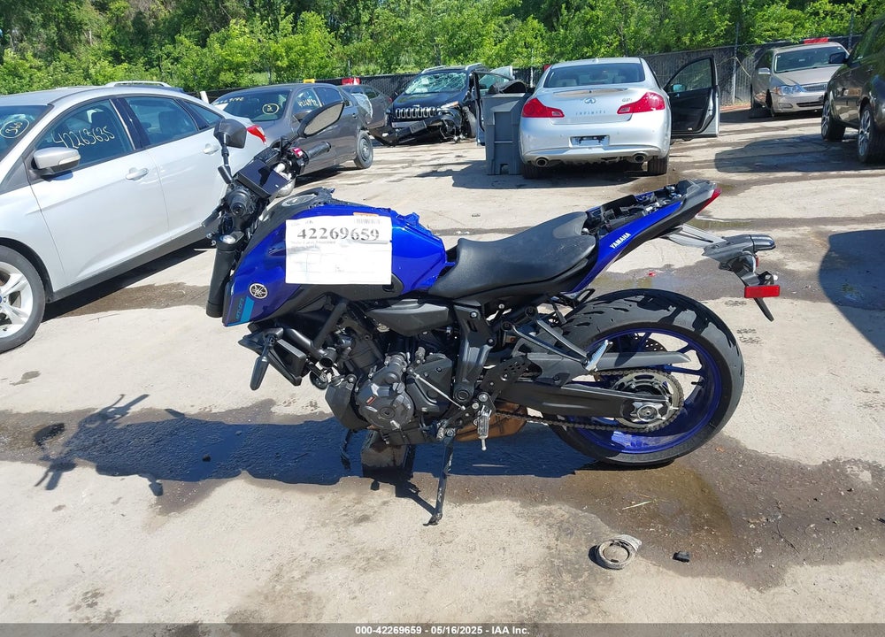 2024 YAMAHA MT07 VIN: JYARM32E1RA009797