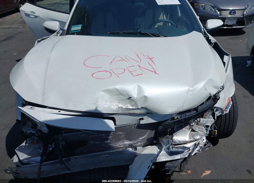 2018 HONDA CIVIC VIN: SHHFK7H22JU427605
