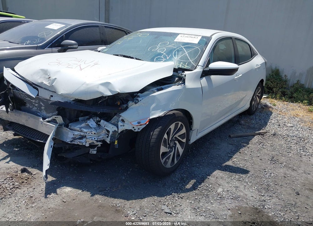 2018 HONDA CIVIC VIN: SHHFK7H22JU427605