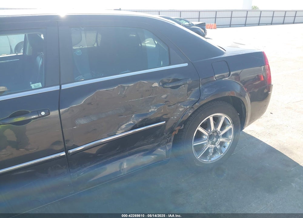 2008 CHRYSLER 300 TOURING VIN: 2C3KA53GX8H209396