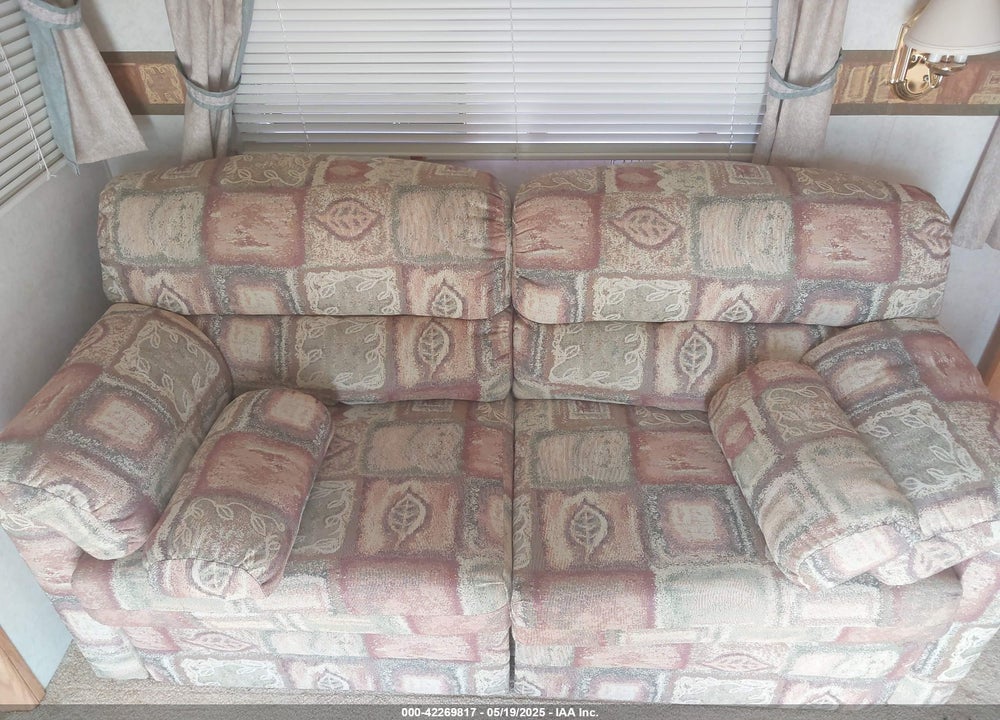 2002 JAYCO EAGLE 312 VIN: 1UJBJ02P721CP0309