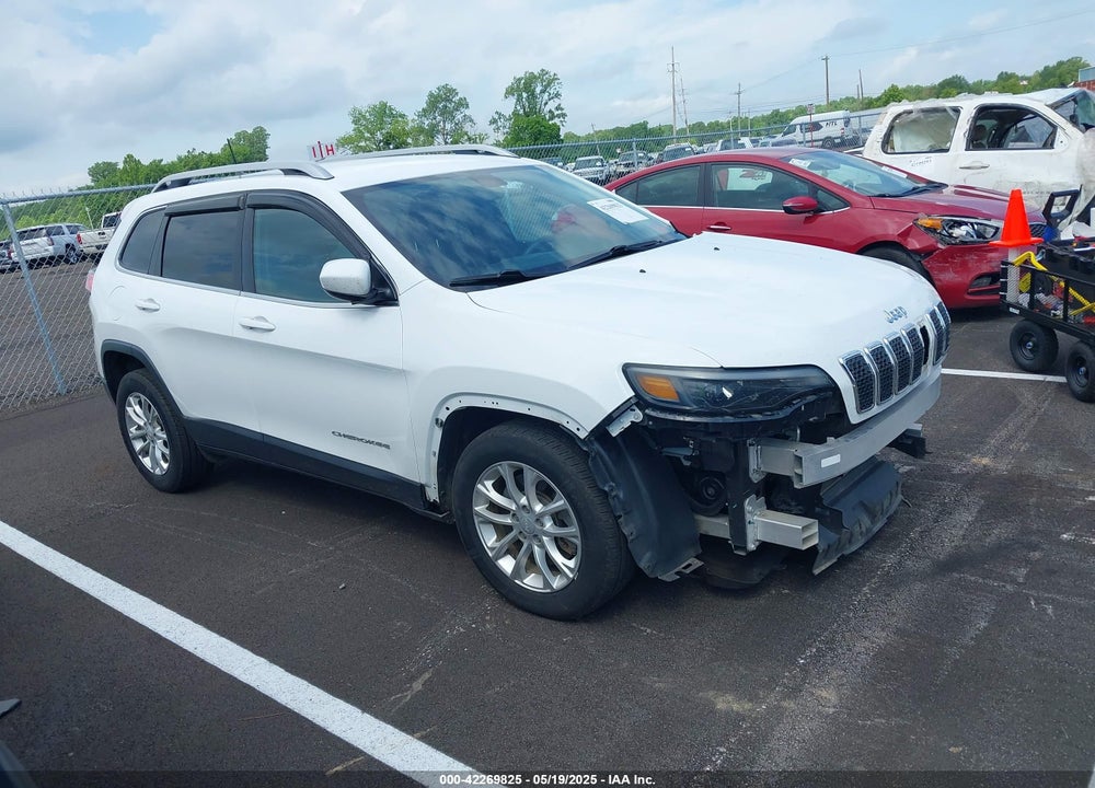2019 CHEROKEE JEEP  LATITUDE FWD VIN: 1C4PJLCB1KD344703