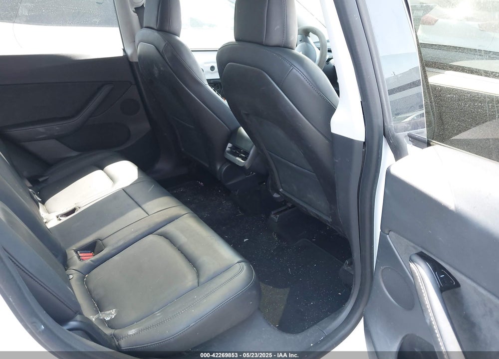 2020 TESLA MODEL Y VIN: 5YJYGDEE9LF015631