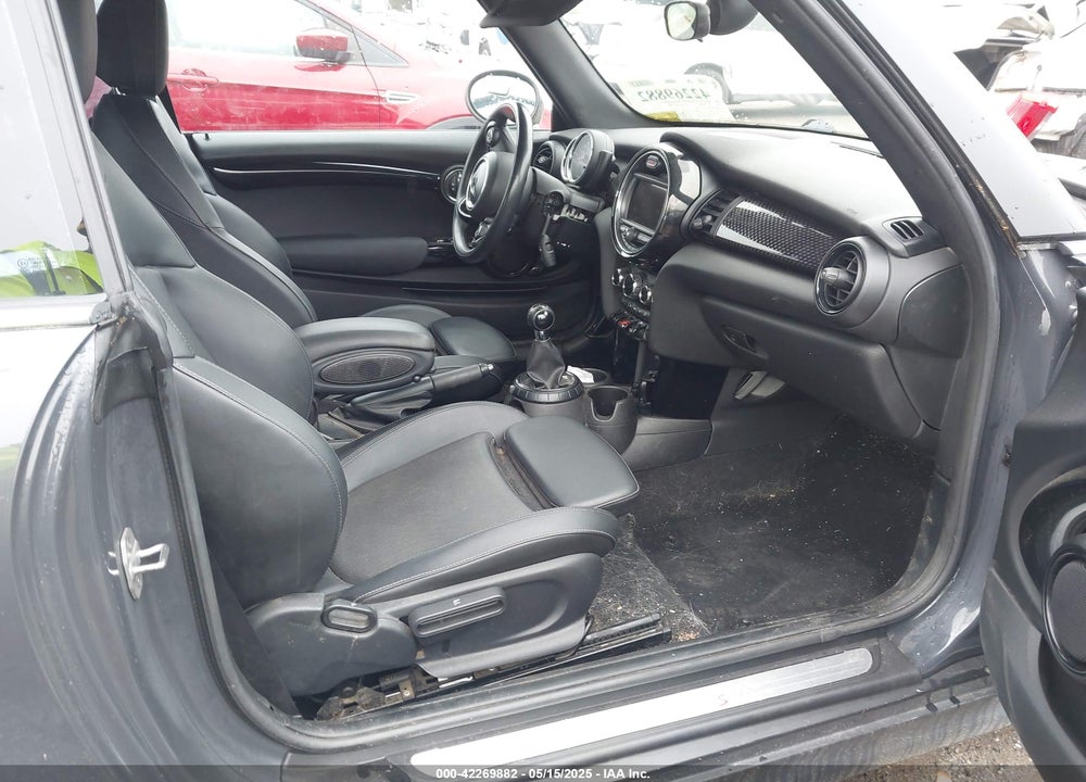 2017 MINI CONVERTIBLE VIN: WMWWG9C39H3D22503