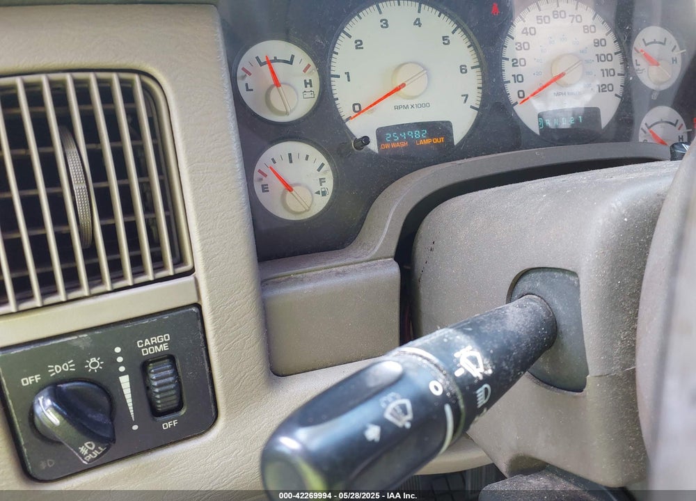 2005 DODGE RAM 1500 VIN: 1D7HA18D25S121787