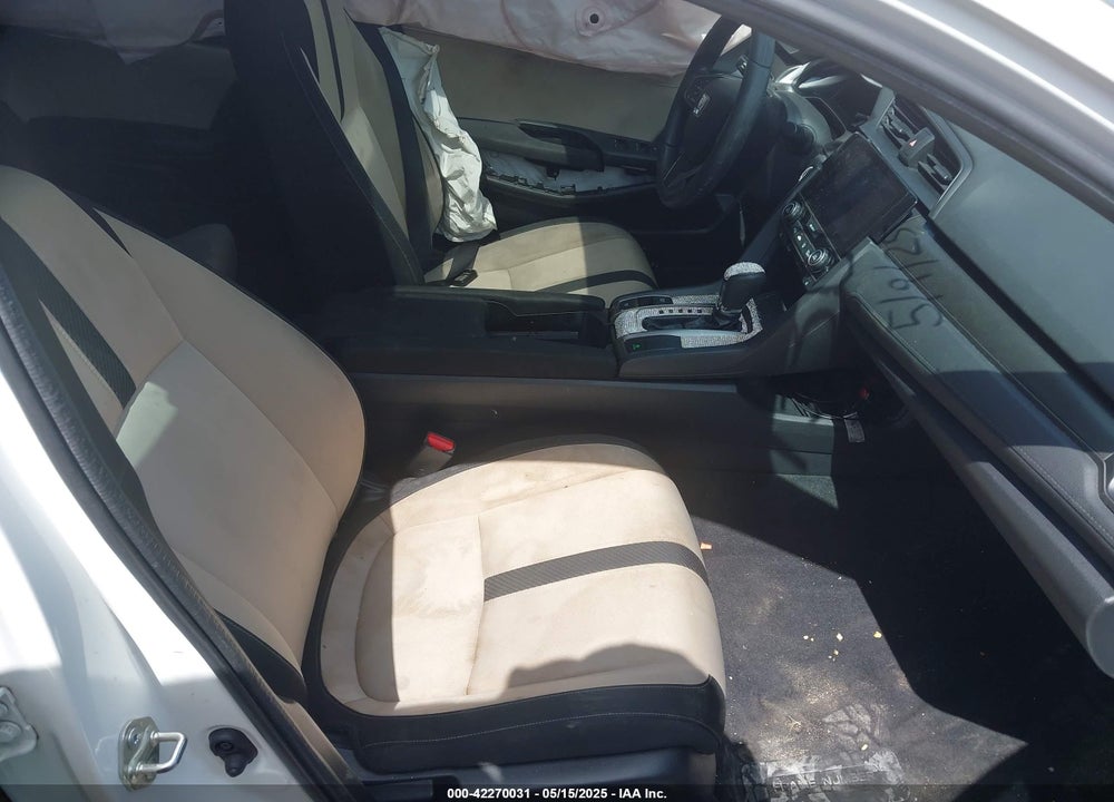 2018 HONDA CIVIC VIN: SHHFK7H58JU211302