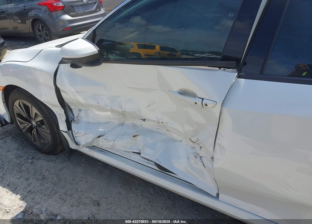 2018 HONDA CIVIC VIN: SHHFK7H58JU211302