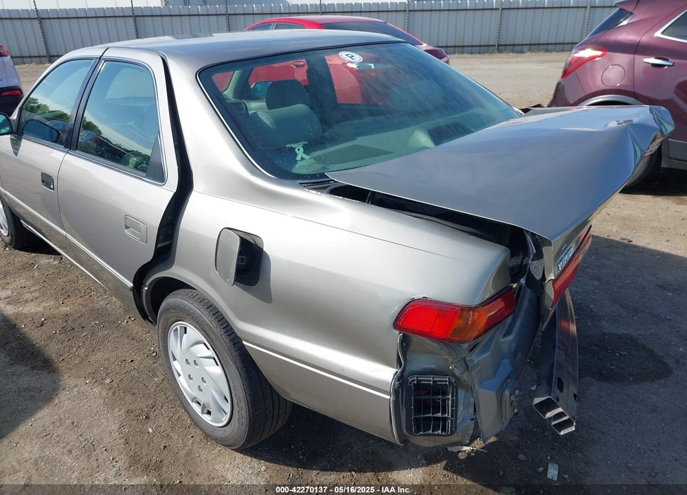 1997 TOYOTA CAMRY LE V6 VIN: 4T1BF22K1VU025776