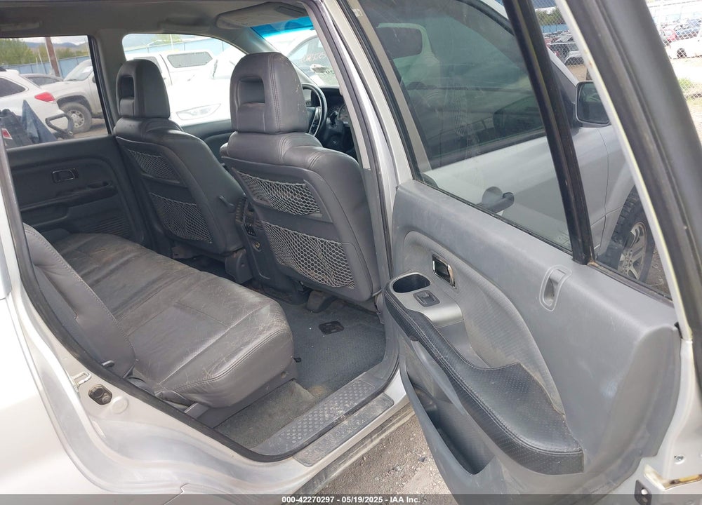 2004 HONDA PILOT EX-L VIN: 2HKYF18654H517416
