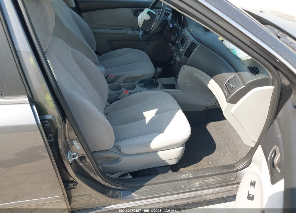 2009 KIA OPTIMA VIN: KNAGE228195295914