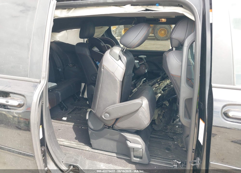 2023 TOYOTA SIENNA XSE VIN: 5TDDSKFC5PS104449