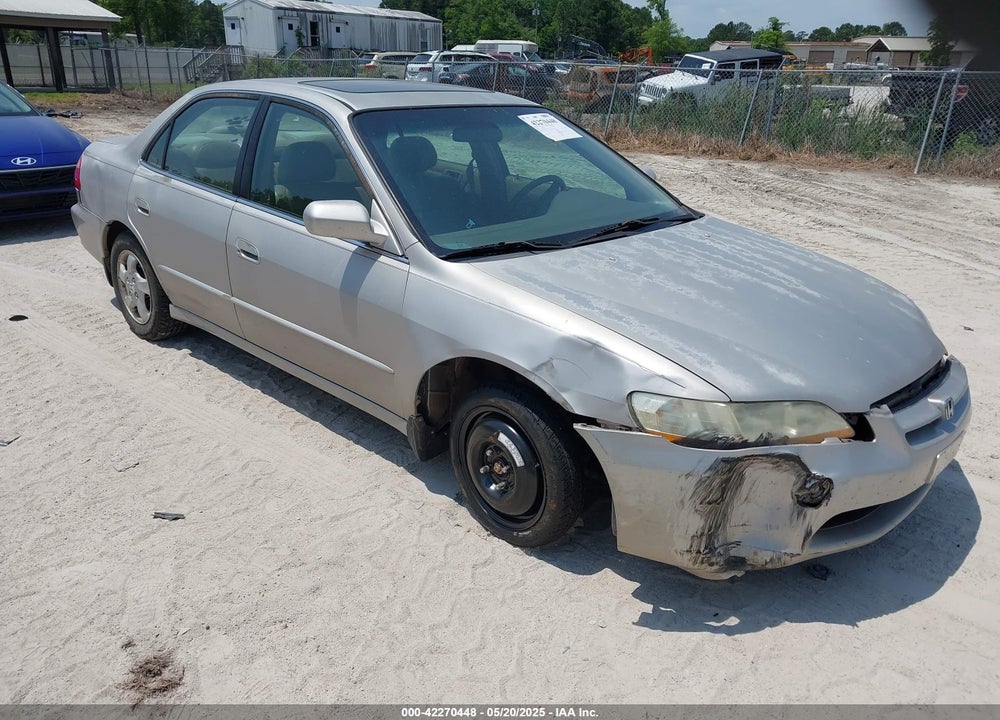 1998 HONDA ACCORD EX VIN: 1HGCG5654WA046962