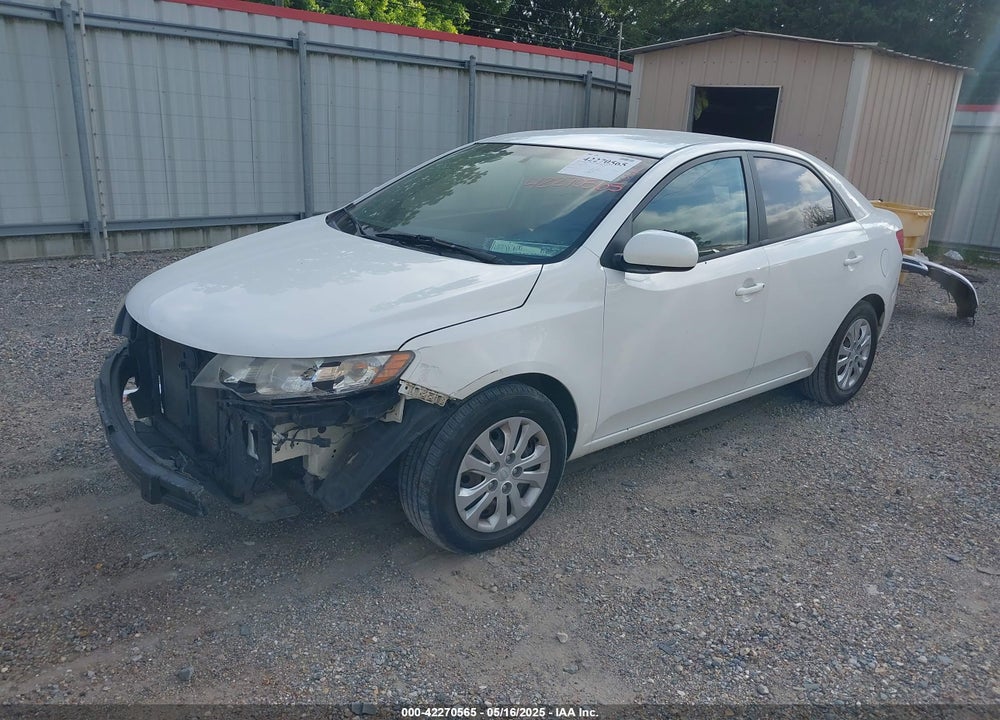 2011 KIA FORTE LX VIN: KNAFT4A25B5888000