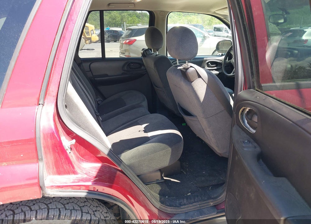 2008 CHEVROLET TRAILBLAZER VIN: 1GNDT13S682188557