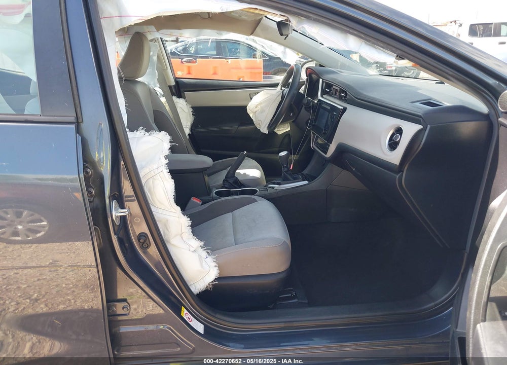 2017 TOYOTA COROLLA LE VIN: 5YFBURHE9HP733733