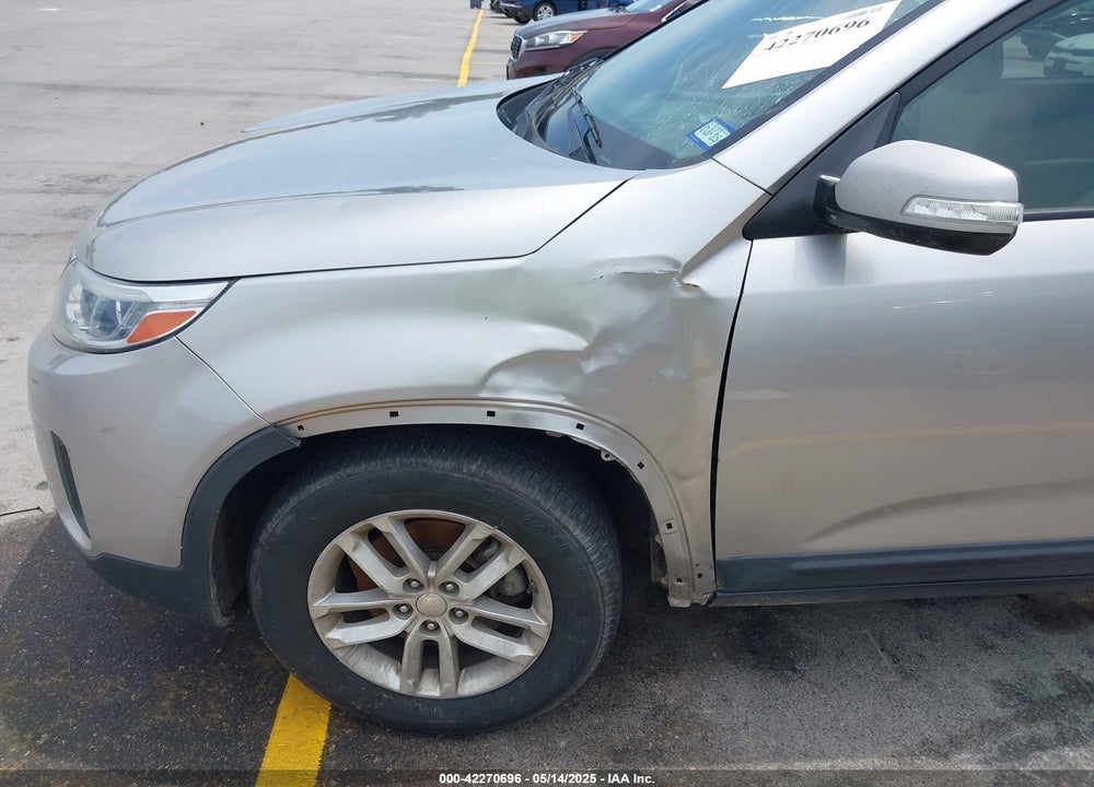 2014 KIA SORENTO VIN: 5XYKT4A7XEG460996