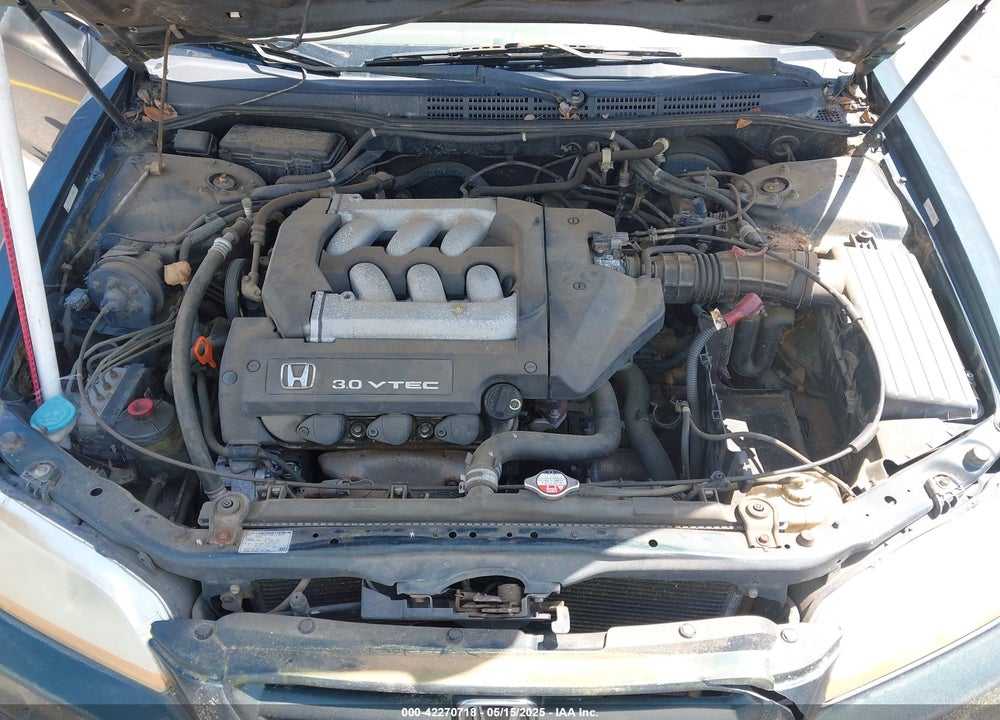 2001 HONDA ACCORD 3.0 EX VIN: 1HGCG22521A019823