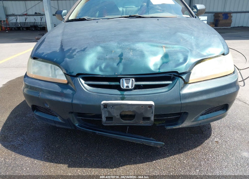 2001 HONDA ACCORD 3.0 EX VIN: 1HGCG22521A019823
