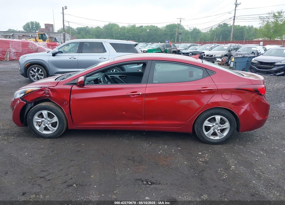 2014 HYUNDAI ELANTRA VIN: 5NPDH4AE0EH538817