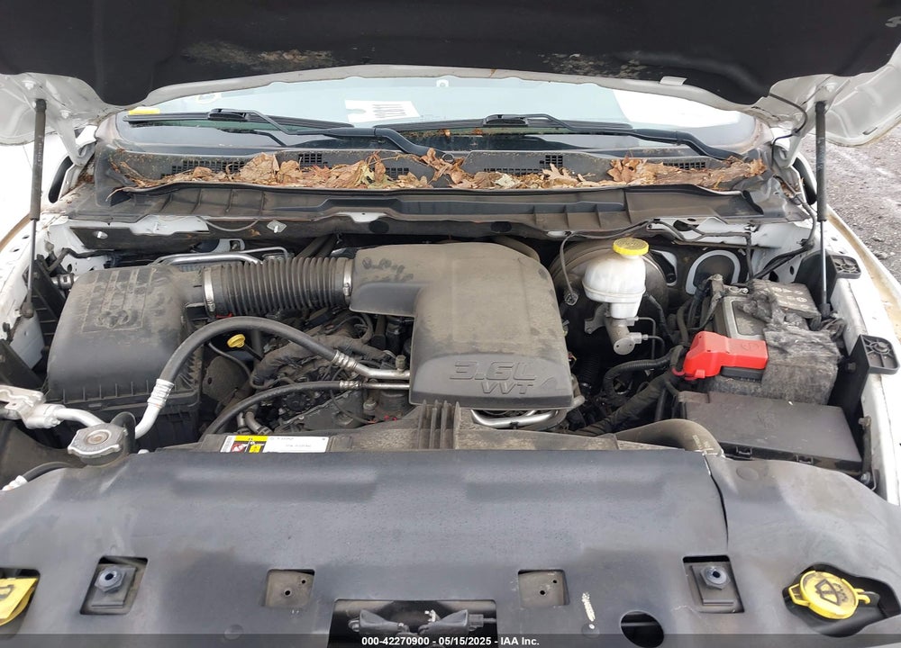 2019 RAM 1500 CLASSIC EXPRESS  4X4 6'4" BOX VIN: 1C6RR7FG5KS636714