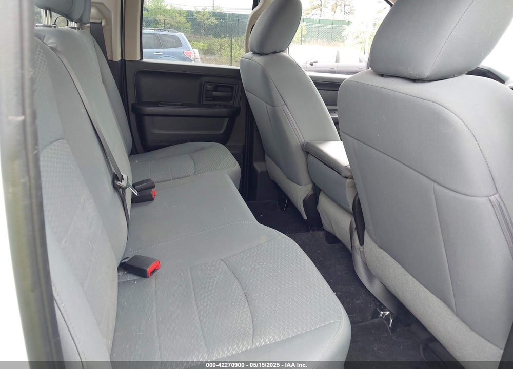 2019 RAM 1500 CLASSIC EXPRESS  4X4 6'4" BOX VIN: 1C6RR7FG5KS636714