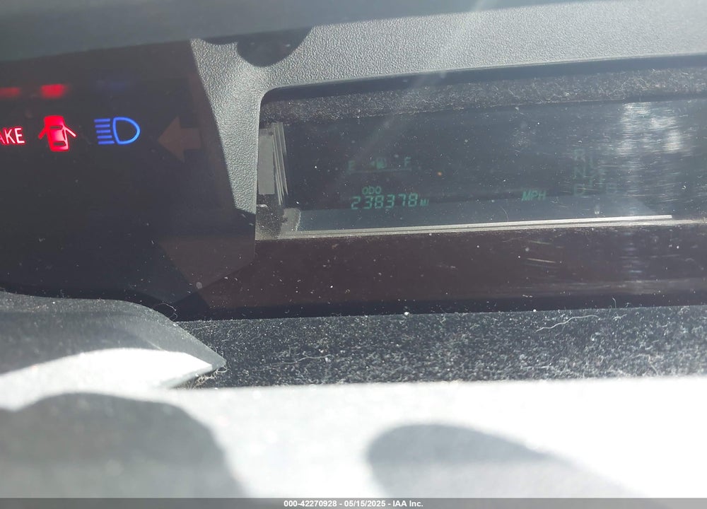 2005 TOYOTA PRIUS VIN: JTDKB20U153110322