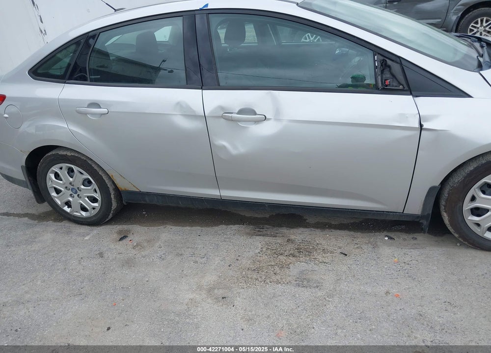 2012 FORD FOCUS VIN: 1FAHP3F27CL127751