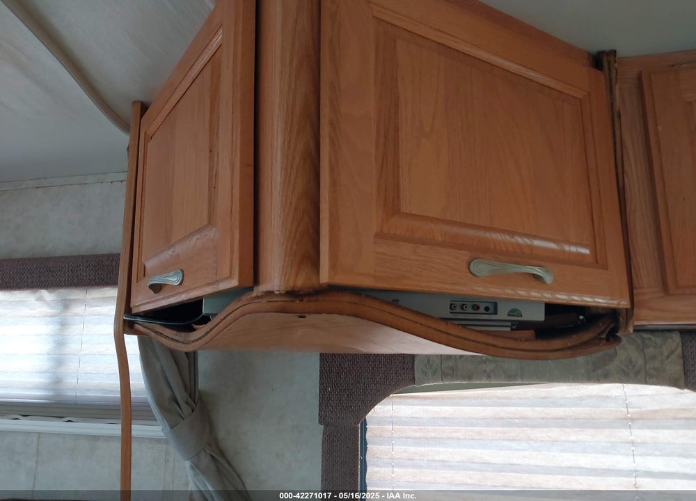 2004 FOUR WINDS E-450 CUTAWAY VIN: 1FDXE45S23HB76258