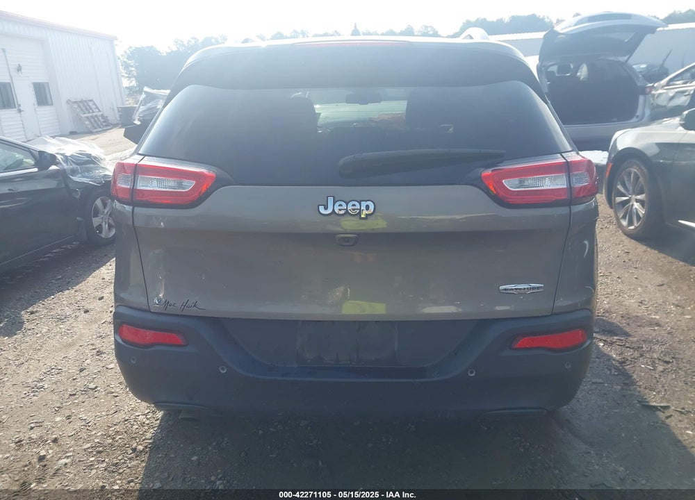 2016 JEEP CHEROKEE VIN: 1C4PJLCB2GW273586