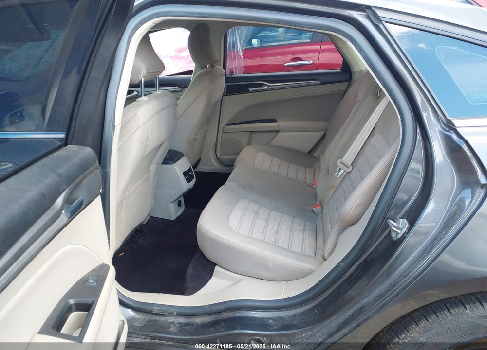 2019 FORD FUSION SE VIN: 3FA6P0HDXKR258323