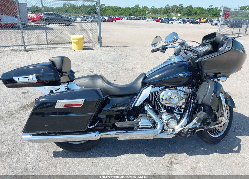 2009 HARLEY-DAVIDSON FLTR VIN: 1HD1FS4149Y620560