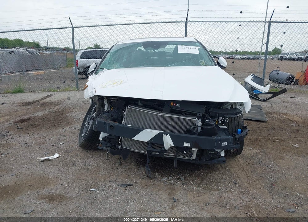 2024 HYUNDAI ELANTRA VIN: KMHLP4DGXRU664363