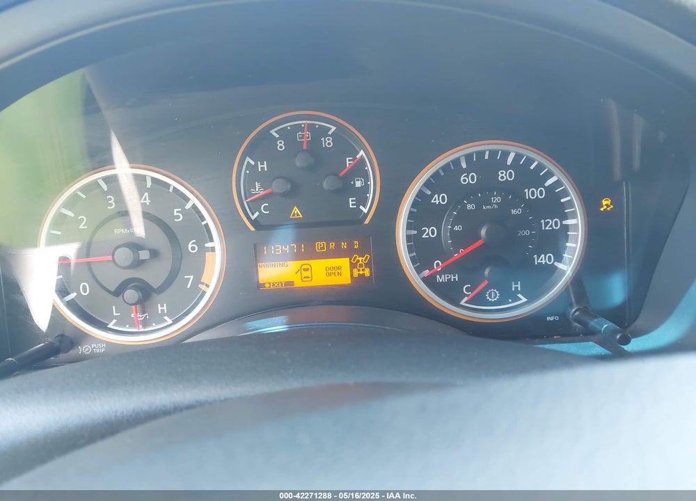 2015 NISSAN ARMADA SV VIN: 5N1BA0NC8FN622975