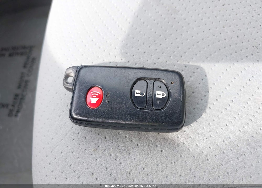 2011 TOYOTA PRIUS TWO VIN: JTDKN3DUXB0282000