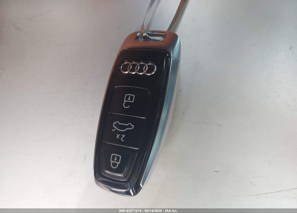 2023 AUDI S8 VIN: WAULSBF88PN002413