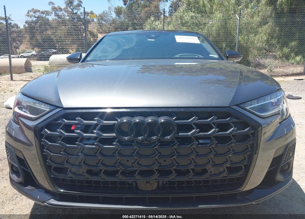 2023 AUDI S8 VIN: WAULSBF88PN002413