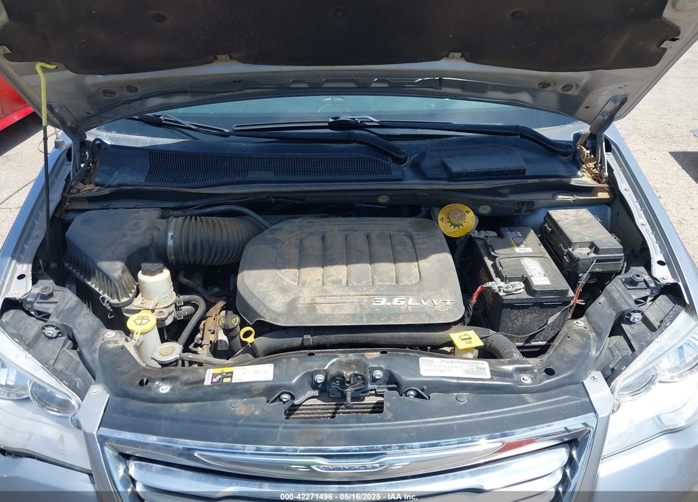 2016 CHRYSLER TOWN & COUNTRY VIN: 2C4RC1BGXGR280685