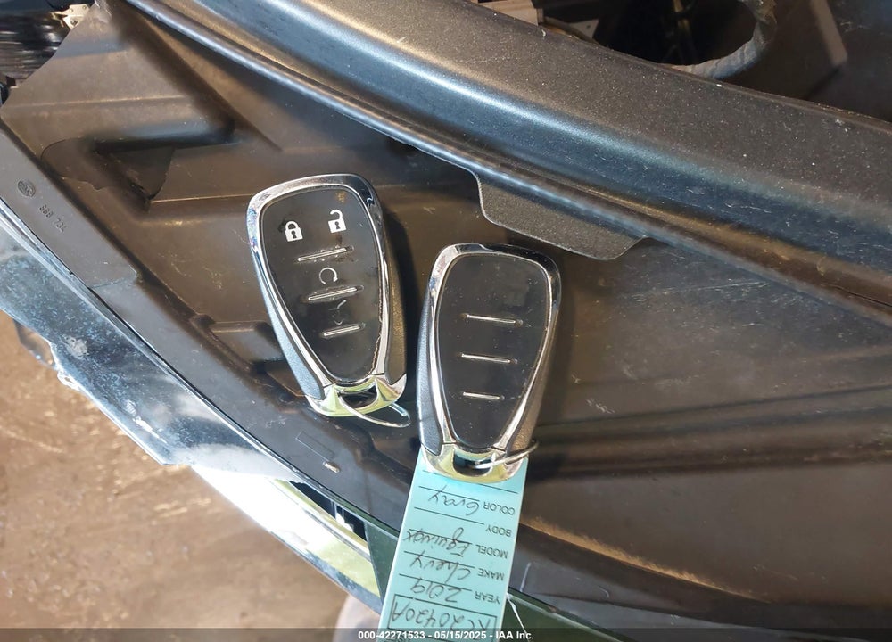 2019 CHEVROLET EQUINOX VIN: 3GNAXJEVXKS598594