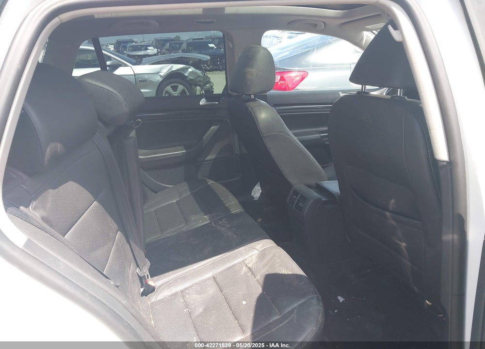 2013 VOLKSWAGEN JETTA VIN: 3VWPL7AJ0DM664563