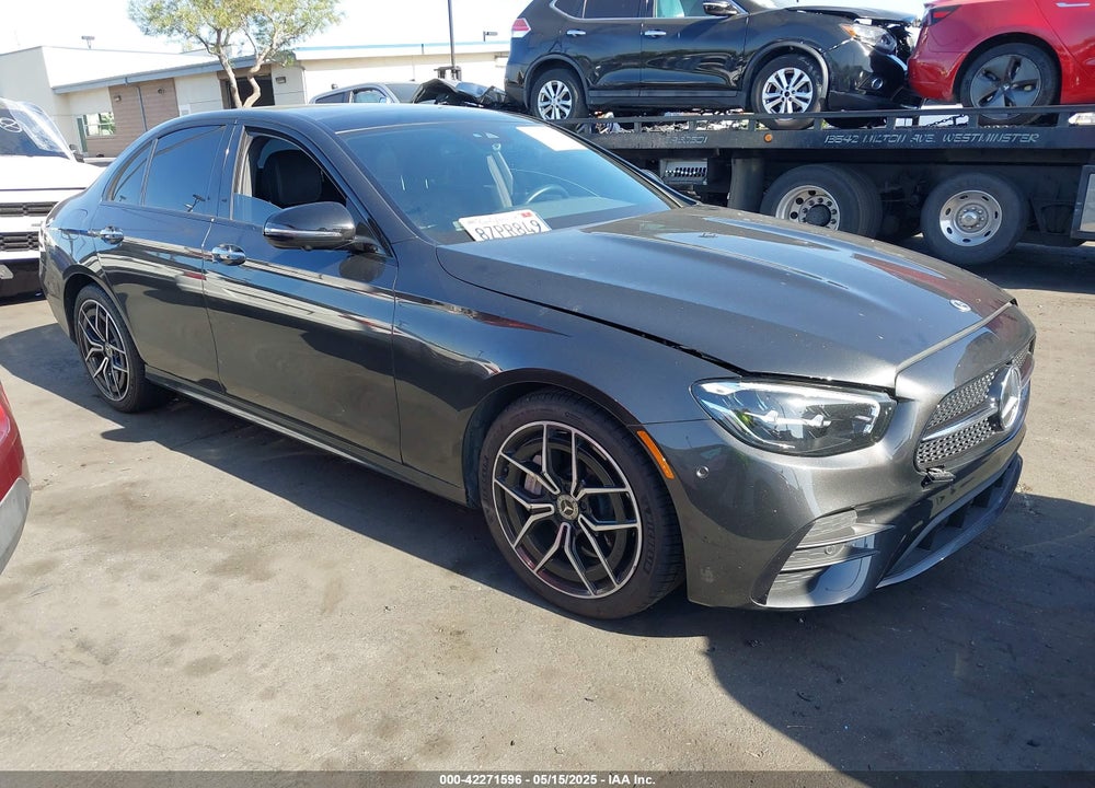 2022 MERCEDES-BENZ E VIN: W1KZF8DB8NB021888